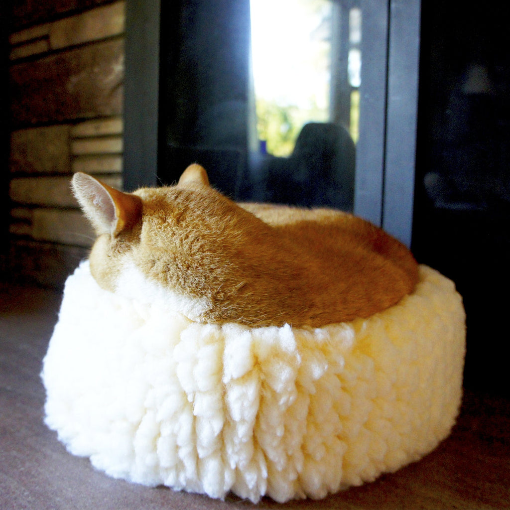 HuggleSnuggler Cat & Small Dog Bed